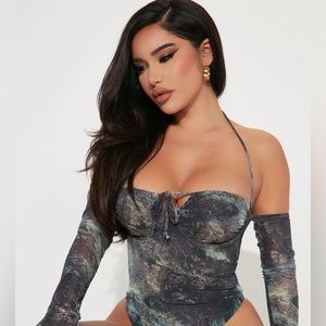 Bodysuit with sleeves